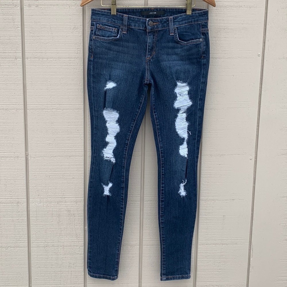 𝅺JOE’S Jeans Dark Destroyed Jeggings